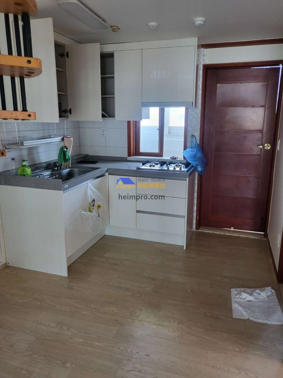 부산 부산진구 초읍동 279-9 올수리, 초읍천로 도로변, 아파트 맨위층으로 복층구조. 매매 매물번호 10822 사진 7