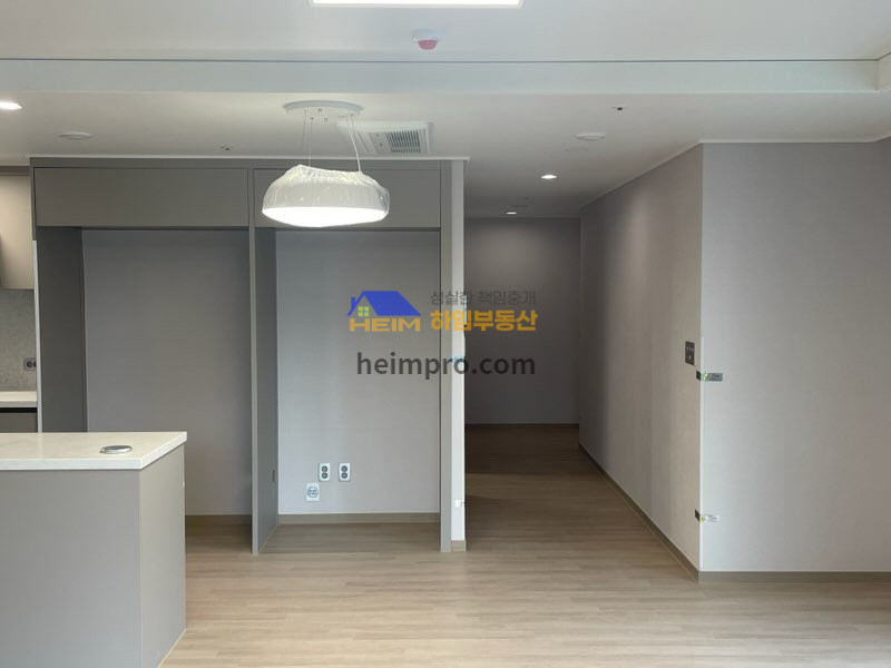 부산 부산진구 부전동 443-16 101동 서면 역세권, 양면창, 시스템에어컨5대 , 중문, 확장 등 옵션 매매 매물번호 11170 사진 6