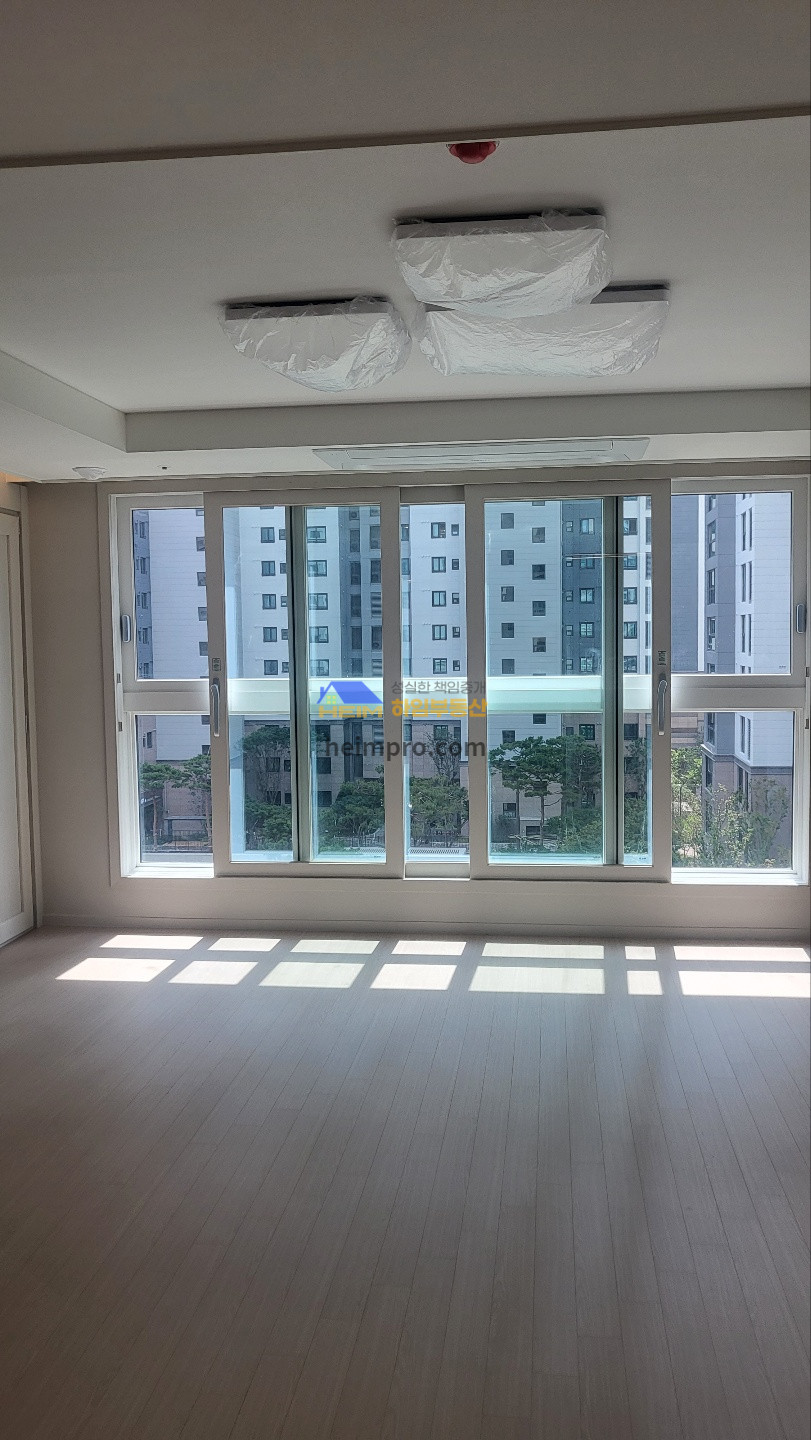 부산 부산진구 연지동 415 113동 조합원 풀옵션, 거실 양면뷰, 커뮤니티동 매매 매물번호 10166 사진 2