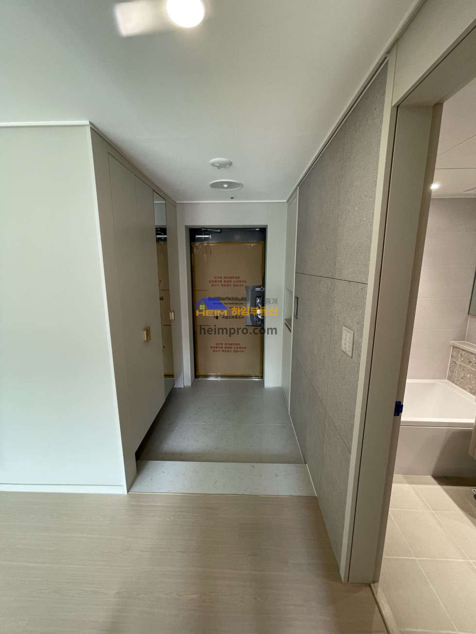 부산 부산진구 연지동 415 118동 조합원 매물로 풀옵션, 상가가깝고 대로변 옆동으로 생활편리. 매매 매물번호 10075 사진 12