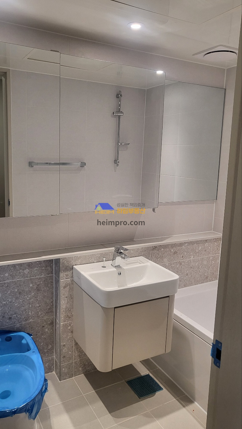 부산 부산진구 연지동 415 113동 주인거주, 양면창 구조의 커뮤니티 인접동. 매매 매물번호 11118 사진 1