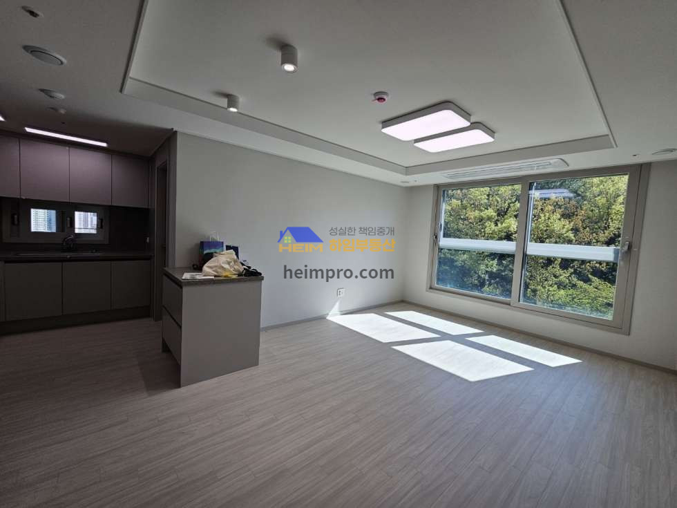 부산 부산진구 초읍동 556 104동 옵션다수, 일조권 좋은 조용한 아파트, 입주일 협의. 매매 매물번호 11198 사진 8