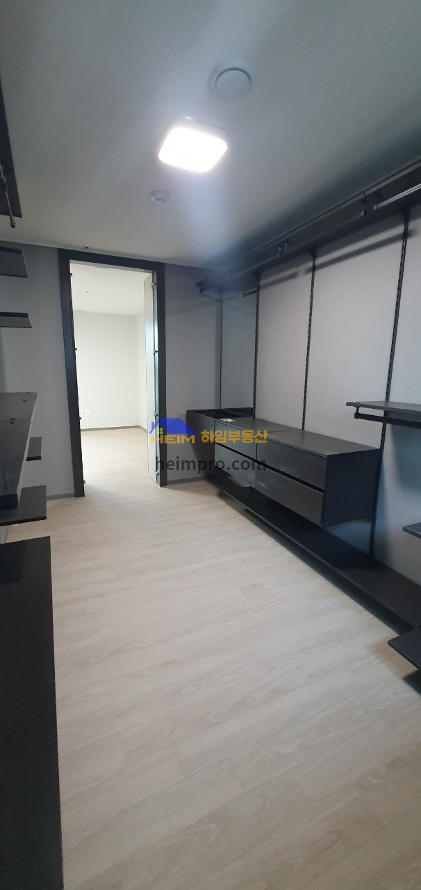 부산 부산진구 초읍동 681 105동 로얄층 숲세권 조망, 시스템에어컨4대 기본 옵션. 매매 매물번호 10706 사진 5