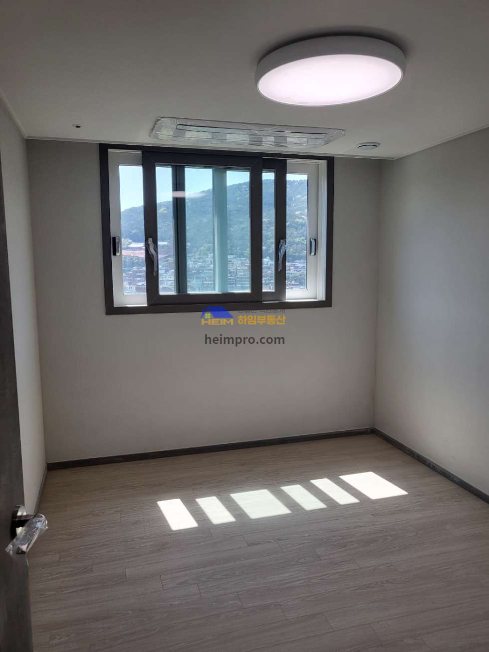 부산 부산진구 초읍동 556 104동 주인거주 신축, 조합원 풀옵션으로 조망좋은 아파트. 매매 매물번호 11211 사진 1
