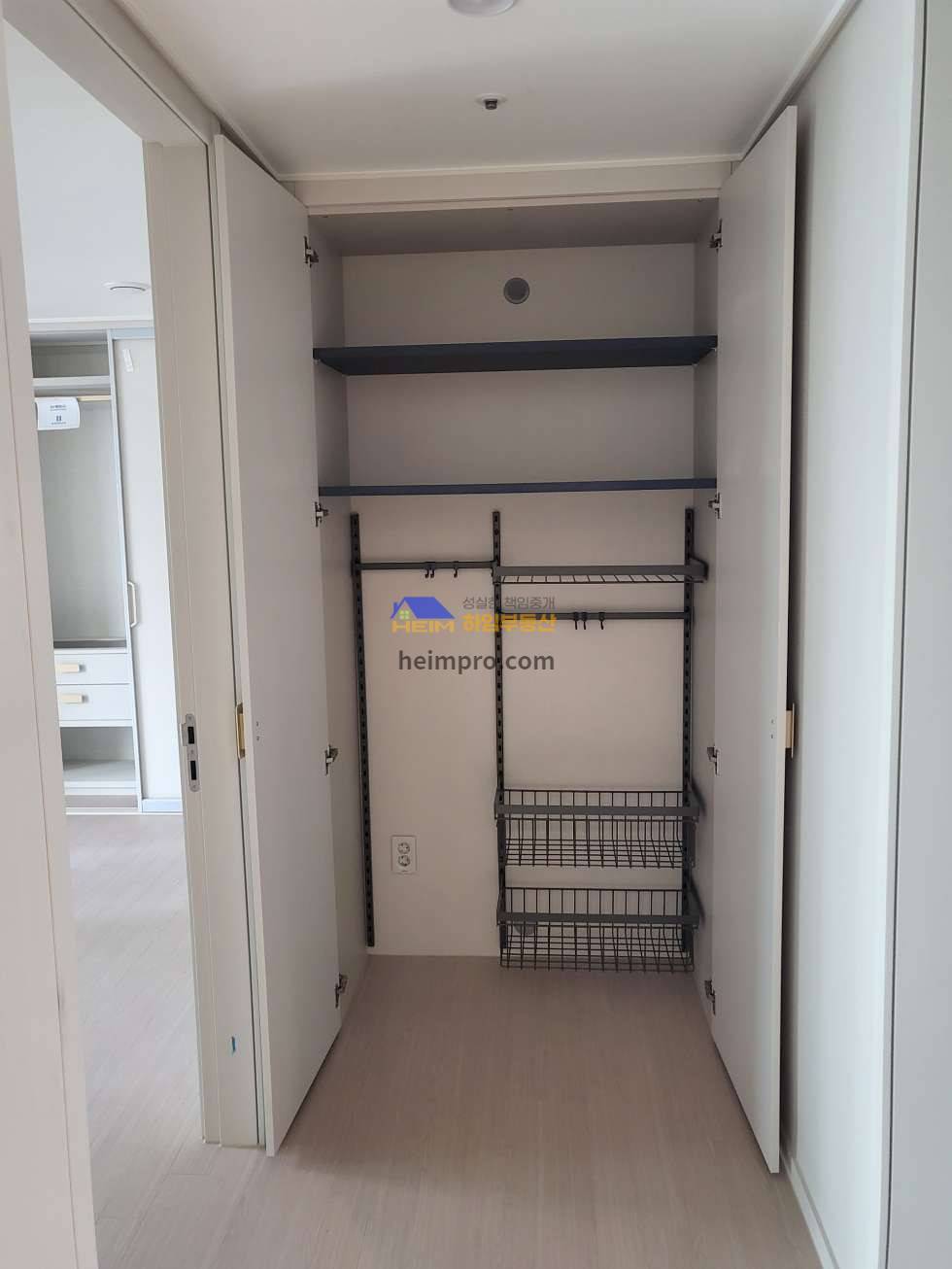 부산 부산진구 연지동 415 107동 전망좋은 로얄층, 연지초와 가까운 주출입구동. 매매 매물번호 10951 사진 6